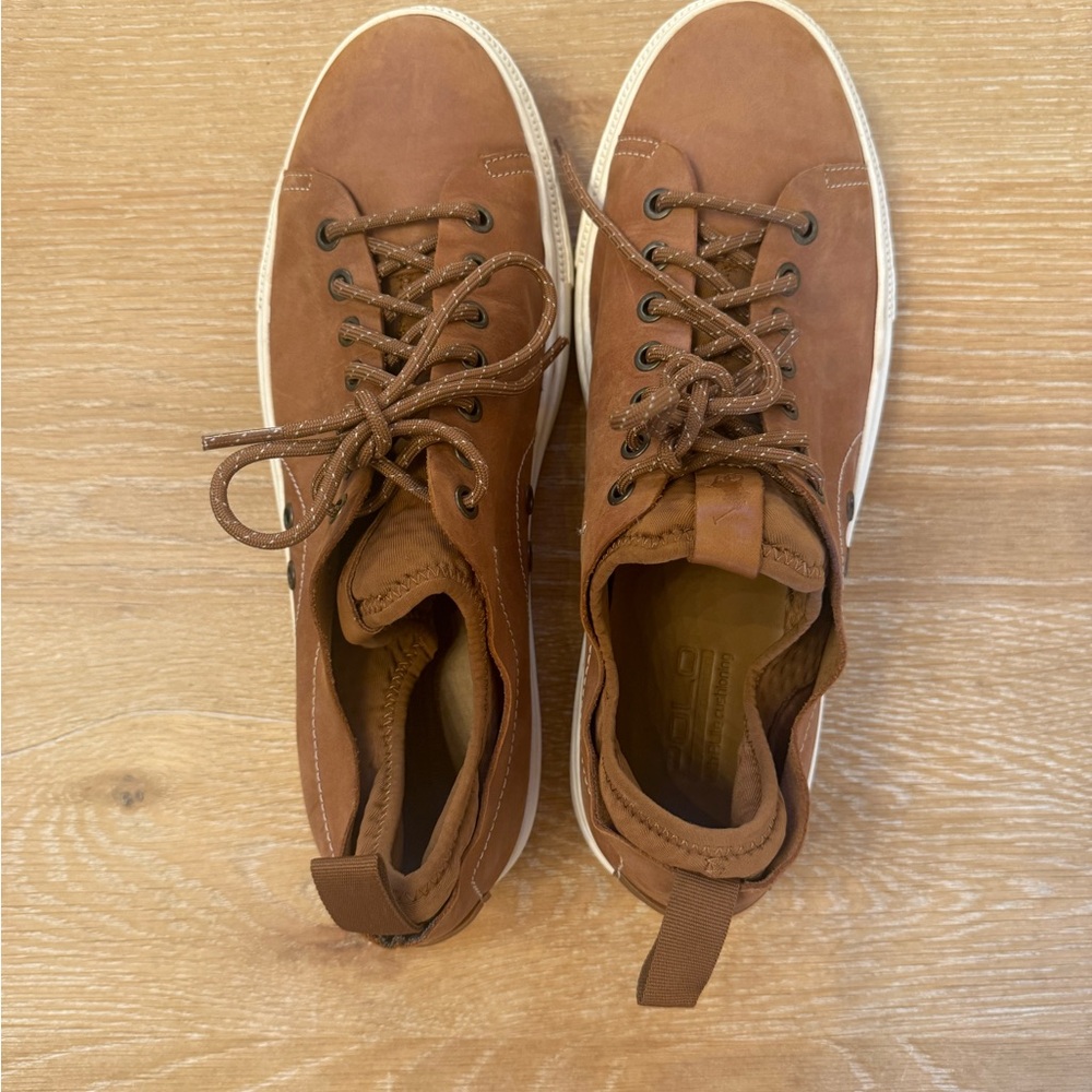 Men’s Ralph Lauren Polo Brown Leather Sneakers. Sz 9.5. Worn twice.
